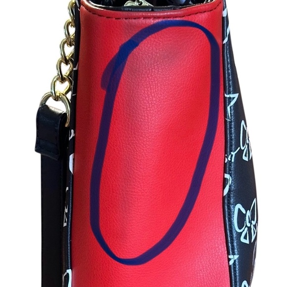 Betsey Johnson Shoulder Bag W Hearts & Bows Gold Chains On Crossbody Strap - Picture 8 of 16